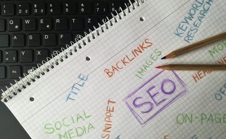 global keyword list hints at political figures